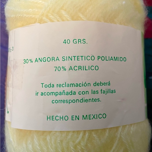 Six yellow skeins of yarn, new, 40 grams each. - Picture 6 of 7